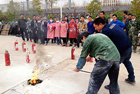 順鵬員工消防演習培訓(xùn)